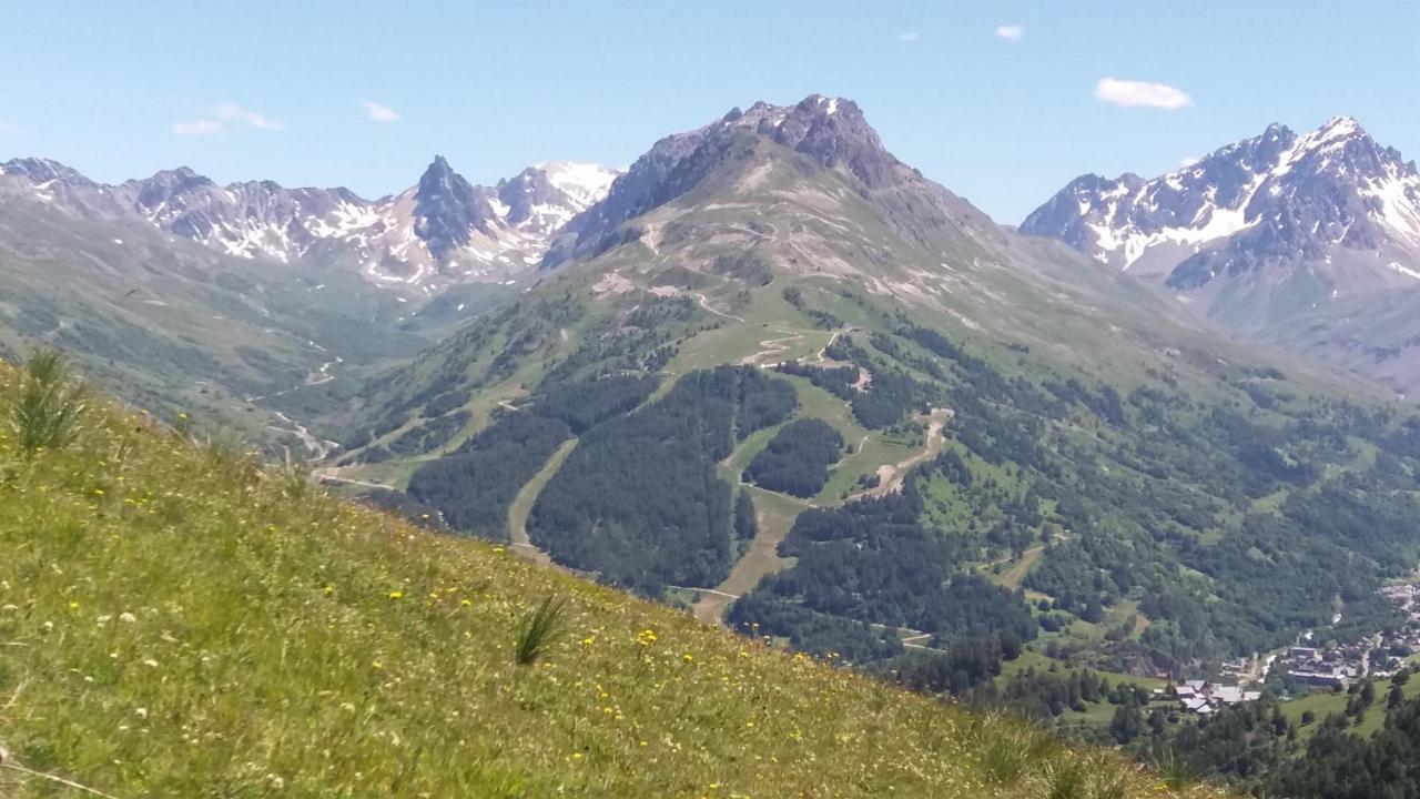 Aiguille Noire Hotel Valloire Bagian luar foto
